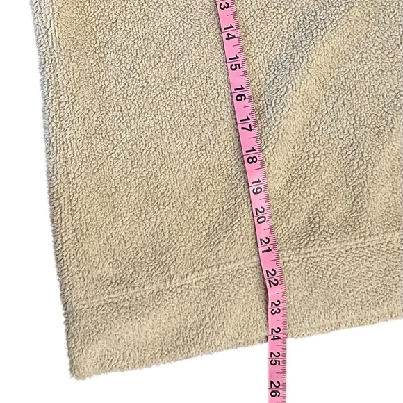 Women’s Vineyard Vines Cream Sherpa 1/4 Zip Pullover Size Medium - Picture 5 of 7